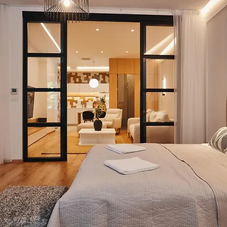 Nude Symphony Apartment *